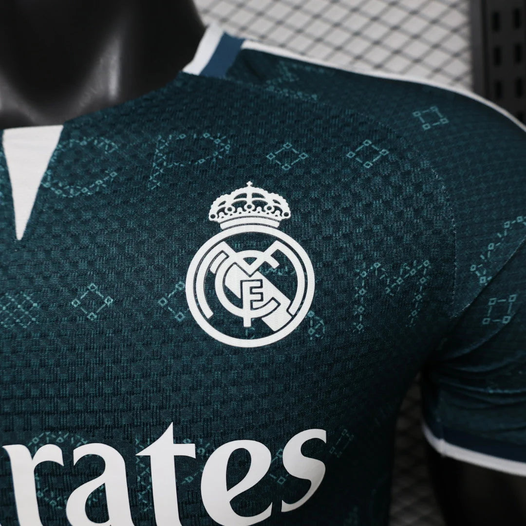 Real Madrid 2026/2027 Visitante Kit